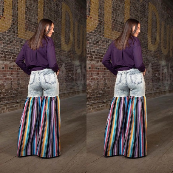 Denim Colorful Wide Leg Pants. Size 4-22 We suggest go down size. Plenty stretch - Picture 5 of 5